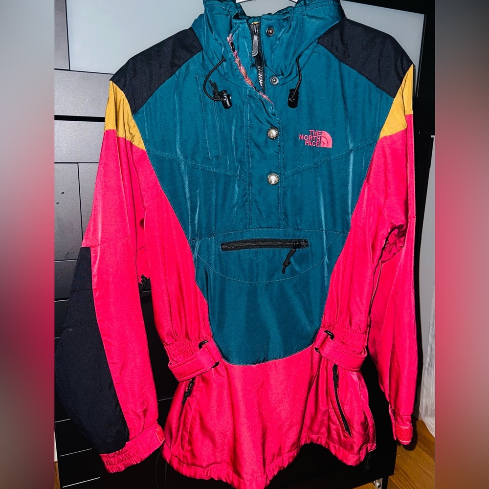 Vintage Retro Northface woman’s jacket